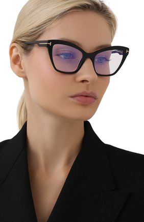 Женские оправа TOM FORD черного цвета по цене 27450 руб., арт. TF5601-B 001 | Фото 2 Женские оправа TOM FORD черного цвета, арт. TF5601-B 001 | Фото 2 (Тип очков: Оправа; Оптика Гендер: оптика-женское; Очки форма: Cat-eye)