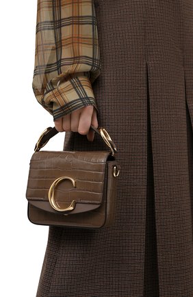 Женская сумка chloé c mini CHLOÉ хаки цвета по цене 118500 руб., арт. CHC19US193A87 | Фото 2 Женская сумка chloé c mini CHLOÉ хаки цвета, арт. CHC19US193A87 | Фото 2