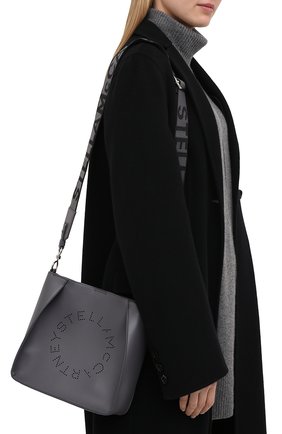 Женская сумка stella logo mini STELLA MCCARTNEY темно-серого цвета по цене 56350 руб., арт. 700073/W8542 | Фото 2 Женская сумка stella logo mini STELLA MCCARTNEY темно-серого цвета, арт. 700073/W8542 | Фото 2