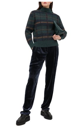 Женские брюки из вискозы GIORGIO ARMANI синего цвета по цене 108000 руб., арт. 0WHPP0DQ/T01VL | Фото 2 Женские брюки из вискозы GIORGIO ARMANI синего цвета, арт. 0WHPP0DQ/T01VL | Фото 2