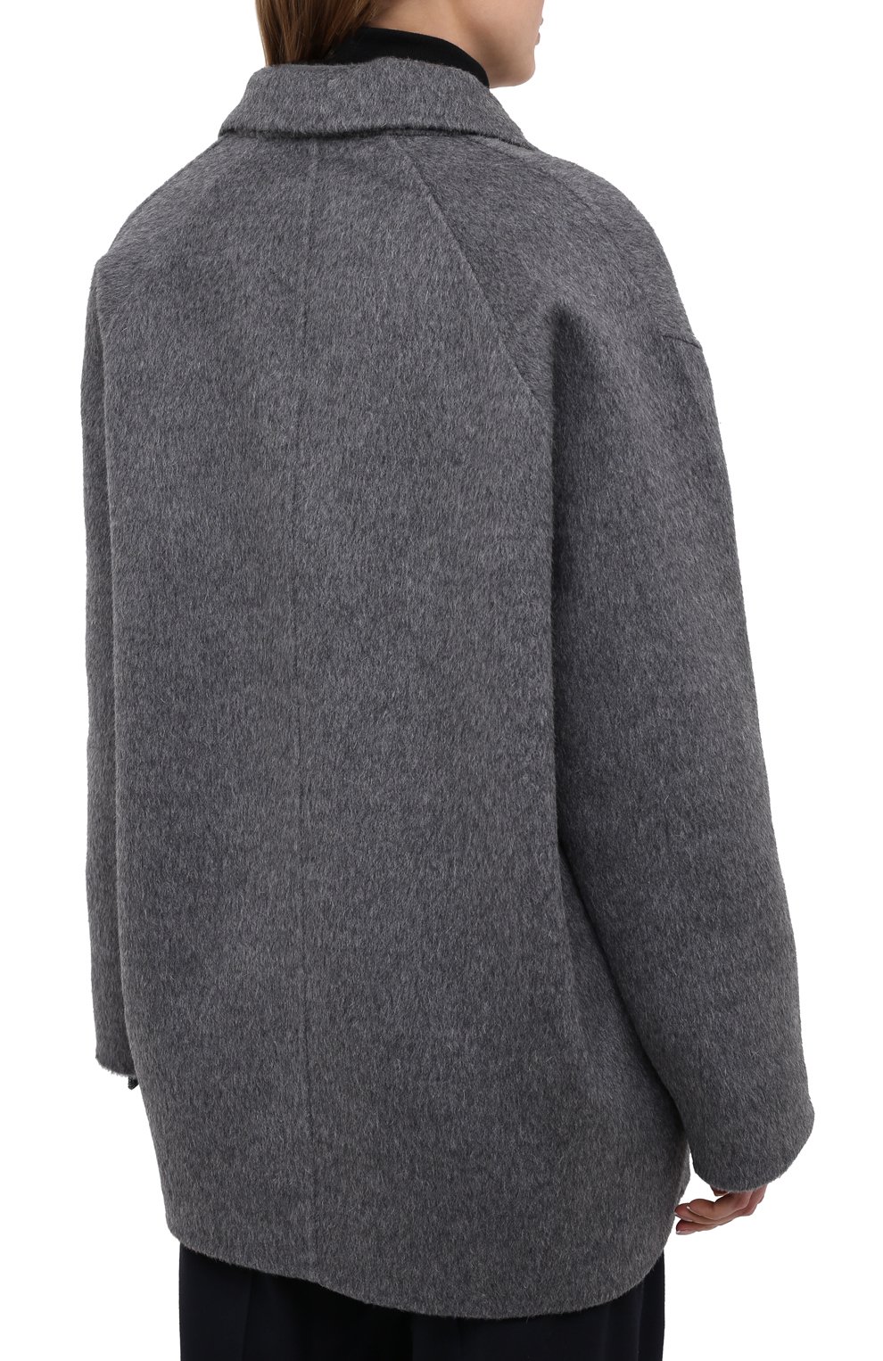 Женское шерстяное пальто ACNE STUDIOS серого цвета, арт. A90273 | Фото 4 (Материал внешний: Шерсть; Рукава: Длинные; Длина (верхняя одежда): До середины бедра; Стили: Классический; 1-2-бортные: Двубортные)