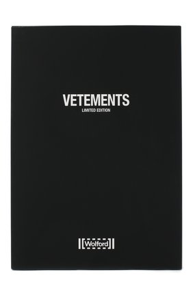 Женские колготки с логотипом бренда VETEMENTS черного цвета по цене 14950 руб., арт. WAH21AC302 1380/BLACK | Фото 1 Женские колготки с логотипом бренда VETEMENTS черного цвета, арт. WAH21AC302 1380/BLACK | Фото 1