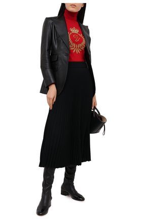 Женская шерстяная водолазка DOLCE & GABBANA красного цвета по цене 97400 руб., арт. FX831T/JAM0J | Фото 2 Женская шерстяная водолазка DOLCE & GABBANA красного цвета, арт. FX831T/JAM0J | Фото 2