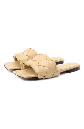 Женские кожаные шлепанцы BOTTEGA VENETA бежевого цвета по цене 89950 руб., арт. 608853/VBSS0 | Фото 1 Женские кожаные шлепанцы BOTTEGA VENETA бежевого цвета, арт. 608853/VBSS0 | Фото 1