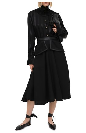 Женская шелковая блузка DOLCE & GABBANA черного цвета по цене 126000 руб., арт. F5L84T/FJ1HS | Фото 2 Женская шелковая блузка DOLCE & GABBANA черного цвета, арт. F5L84T/FJ1HS | Фото 2