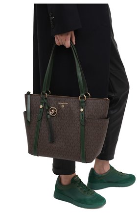 Женский сумка-шопер nomad MICHAEL MICHAEL KORS зеленого цвета по цене 23000 руб., арт. 30T0GNXT2B | Фото 2 Женский сумка-шопер nomad MICHAEL MICHAEL KORS зеленого цвета, арт. 30T0GNXT2B | Фото 2