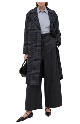 Женская хлопковая рубашка BRUNELLO CUCINELLI голубого цвета по цене 72650 руб., арт. M0091MA226 | Фото 2 Женская хлопковая рубашка BRUNELLO CUCINELLI голубого цвета, арт. M0091MA226 | Фото 2