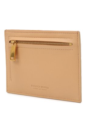 Женский кожаный футляр для кредитных карт BOTTEGA VENETA бежевого цвета по цене 29800 руб., арт. 635043/VCPP3 | Фото 2 Женский кожаный футляр для кредитных карт BOTTEGA VENETA бежевого цвета, арт. 635043/VCPP3 | Фото 2