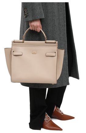 Женская сумка sicily 62 medium DOLCE & GABBANA бежевого цвета по цене 229500 руб., арт. BB6891/A0041 | Фото 2 Женская сумка sicily 62 medium DOLCE & GABBANA бежевого цвета, арт. BB6891/A0041 | Фото 2