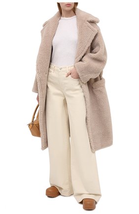 Женская шуба AVA ADORE бежевого цвета по цене 65050 руб., арт. HARRIET/06 AA FW20 | Фото 2 Женская шуба AVA ADORE бежевого цвета, арт. HARRIET/06 AA FW20 | Фото 2