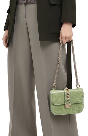 Женская сумка glam lock small из кожи крокодила VALENTINO светло-зеленого цвета по цене 592000 руб., арт. KW2B0312/C0D | Фото 2 Женская сумка glam lock small из кожи крокодила VALENTINO светло-зеленого цвета, арт. KW2B0312/C0D | Фото 2