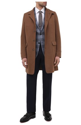 Мужские шерстяные брюки TOM FORD темно-синего цвета по цене 64200 руб., арт. Q11R03/610043 | Фото 2 Мужские шерстяные брюки TOM FORD темно-синего цвета, арт. Q11R03/610043 | Фото 2 (Длина (брюки, джинсы): Стандартные; Материал внешний: Шерсть; Стили: Классический; Случай: Формальный; Материал подклада: Купро)