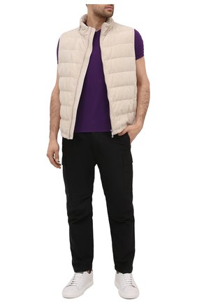 Мужская футболка из вискозы GIORGIO ARMANI фиолетового цвета по цене 24700 руб., арт. 8NST53/SJP4Z | Фото 2 Мужская футболка из вискозы GIORGIO ARMANI фиолетового цвета, арт. 8NST53/SJP4Z | Фото 2 (Материал внешний: Вискоза; Стили: Кэжуэл; Длина (для топов): Стандартные; Мужское Кросс-КТ: Футболка-одежда; Принт: Без принта; Рукава: Короткие)