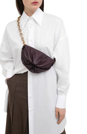 Женская поясная сумка chain pouch BOTTEGA VENETA темно-фиолетового цвета по цене 146000 руб., арт. 651445/VCP41 | Фото 2 Женская поясная сумка chain pouch BOTTEGA VENETA темно-фиолетового цвета, арт. 651445/VCP41 | Фото 2 (Материал: Натуральная кожа; Стили: Классический; Размер: small)