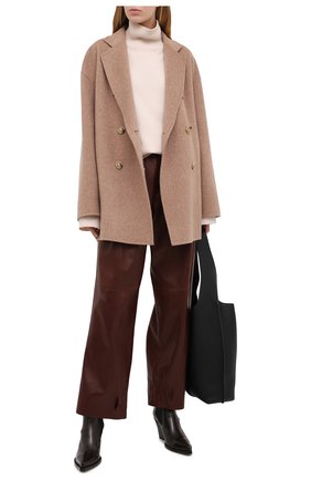Женское шерстяное пальто ACNE STUDIOS бежевого цвета по цене 97800 руб., арт. A90280 | Фото 2 Женское шерстяное пальто ACNE STUDIOS бежевого цвета, арт. A90280 | Фото 2