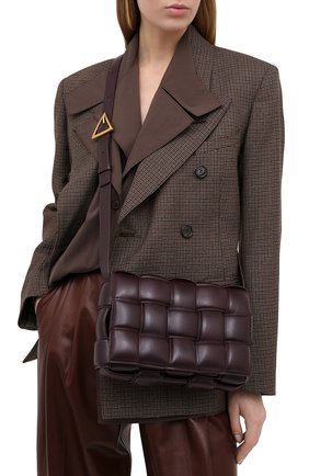 Женская сумка padded cassette BOTTEGA VENETA фиолетового цвета по цене 199500 руб., арт. 591970/VCQR1 | Фото 2 Женская сумка padded cassette BOTTEGA VENETA фиолетового цвета, арт. 591970/VCQR1 | Фото 2