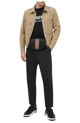 Мужская кожаная поясная сумка BURBERRY черного цвета по цене 68500 руб., арт. 8036543 | Фото 2 Мужская кожаная поясная сумка BURBERRY черного цвета, арт. 8036543 | Фото 2