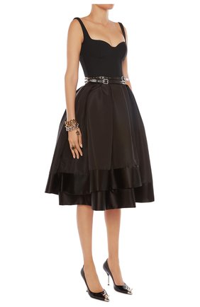 Женский топ ALEXANDER MCQUEEN черного цвета по цене 125500 руб., арт. 646887/QEAAA | Фото 2 Женский топ ALEXANDER MCQUEEN черного цвета, арт. 646887/QEAAA | Фото 2