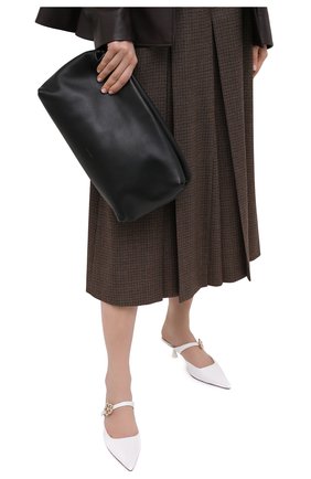 Женский клатч goji JIL SANDER черного цвета по цене 163000 руб., арт. JSWR856467-WRB01036N | Фото 2 Женский клатч goji JIL SANDER черного цвета, арт. JSWR856467-WRB01036N | Фото 2 (Материал: Натуральная кожа; Размер: medium; Женское Кросс-КТ: Клатч-клатчи)