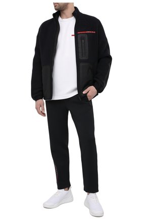 Мужские кроссовки toblach techno knit lr PRADA белого цвета по цене 55000 руб., арт. 4E3536-3KFP-F0009 | Фото 2 Мужские кроссовки toblach techno knit lr PRADA белого цвета, арт. 4E3536-3KFP-F0009 | Фото 2