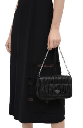 Женская сумка PRADA черного цвета по цене 175000 руб., арт. 1BD289-QRD-F0002-V6O | Фото 2 Женская сумка PRADA черного цвета, арт. 1BD289-QRD-F0002-V6O | Фото 2