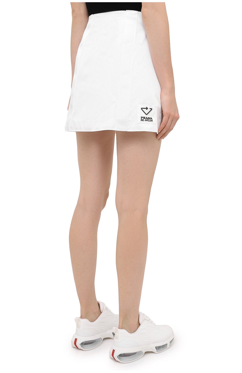Женская юбка PRADA белого цвета, арт. 21H875-1YFL-F0009-202 | Фото 4 (Длина Ж (юбки, платья, шорты): Мини; Материал внешний: Синтетический материал; Женское Кросс-КТ: Юбка-одежда; Стили: Кэжуэл)