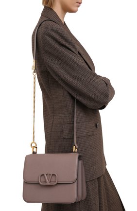 Женская сумка valentino garavani vsling VALENTINO темно-бежевого цвета по цене 152950 руб., арт. VW2B0F00/RQR | Фото 2 Женская сумка valentino garavani vsling VALENTINO темно-бежевого цвета, арт. VW2B0F00/RQR | Фото 2