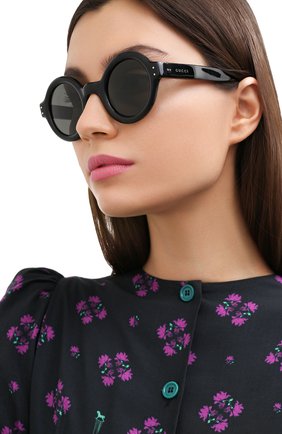 Женские солнцезащитные очки GUCCI черного цвета по цене 41500 руб., арт. GG0871S 003 | Фото 2 Женские солнцезащитные очки GUCCI черного цвета, арт. GG0871S 003 | Фото 2