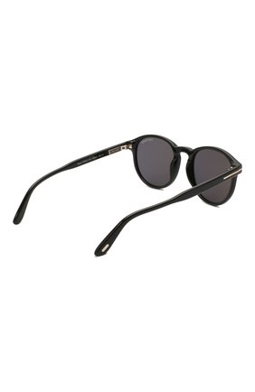 Женские солнцезащитные очки TOM FORD черного цвета по цене 0 руб., арт. TF834 01A | Фото 4 Женские солнцезащитные очки TOM FORD черного цвета, арт. TF834 01A | Фото 4 (Кросс-КТ: С/з-унисекс; Региональные ограничения белый список (Axapta Mercury): RU; Тип очков: С/з; Очки форма: Круглые; Оптика Гендер: оптика-унисекс)