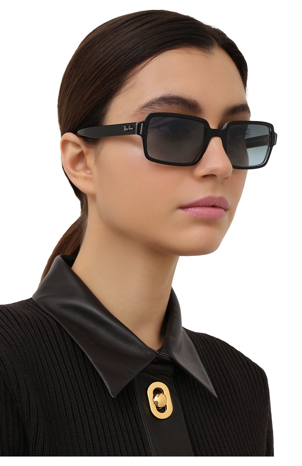 Женские солнцезащитные очки RAY-BAN черного цвета по цене 13300 руб., арт. 2189-12943M | Фото 2 Женские солнцезащитные очки RAY-BAN черного цвета, арт. 2189-12943M | Фото 2