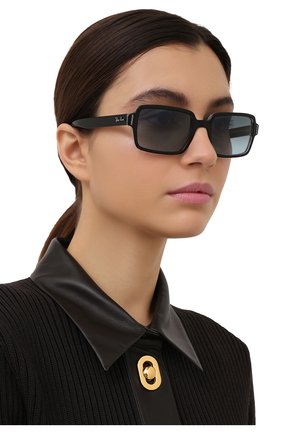 Женские солнцезащитные очки RAY-BAN черного цвета по цене 0 руб., арт. 2189-12943M | Фото 2 Женские солнцезащитные очки RAY-BAN черного цвета, арт. 2189-12943M | Фото 2 (Кросс-КТ: С/з-унисекс; Региональные ограничения белый список (Axapta Mercury): RU; Тип очков: С/з; Оптика Гендер: оптика-унисекс; Очки форма: Прямоугольные)