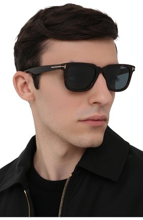 Мужские солнцезащитные очки TOM FORD коричневого цвета по цене 24350 руб., арт. TF817 52V 53 | Фото 2 Мужские солнцезащитные очки TOM FORD коричневого цвета, арт. TF817 52V 53 | Фото 2