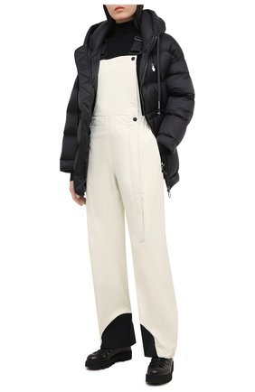 Женский комбинезон MONCLER GRENOBLE белого цвета по цене 94750 руб., арт. F2-09G-2A602-40-54ATF | Фото 2 Женский комбинезон MONCLER GRENOBLE белого цвета, арт. F2-09G-2A602-40-54ATF | Фото 2