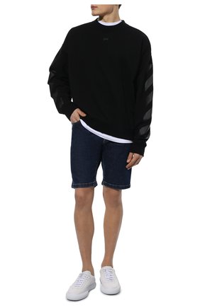 Мужские джинсовые шорты DOLCE & GABBANA синего цвета по цене 41650 руб., арт. GY4JED/G8DN0 | Фото 2 Мужские джинсовые шорты DOLCE & GABBANA синего цвета, арт. GY4JED/G8DN0 | Фото 2 (Принт: Без принта; Стили: Кэжуэл; Кросс-КТ: Деним; Материал внешний: Хлопок, Деним; Длина Шорты М: До колена)