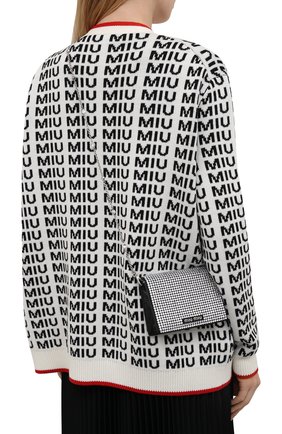 Женская сумка MIU MIU серебряного цвета по цене 115000 руб., арт. 5BP064-2B6J-F0002-OOO | Фото 2 Женская сумка MIU MIU серебряного цвета, арт. 5BP064-2B6J-F0002-OOO | Фото 2 (Размер: mini; Материал: Натуральная кожа; Сумки-технические: Сумки через плечо; Ремень/цепочка: На ремешке; Женское Кросс-КТ: Вечерняя сумка)