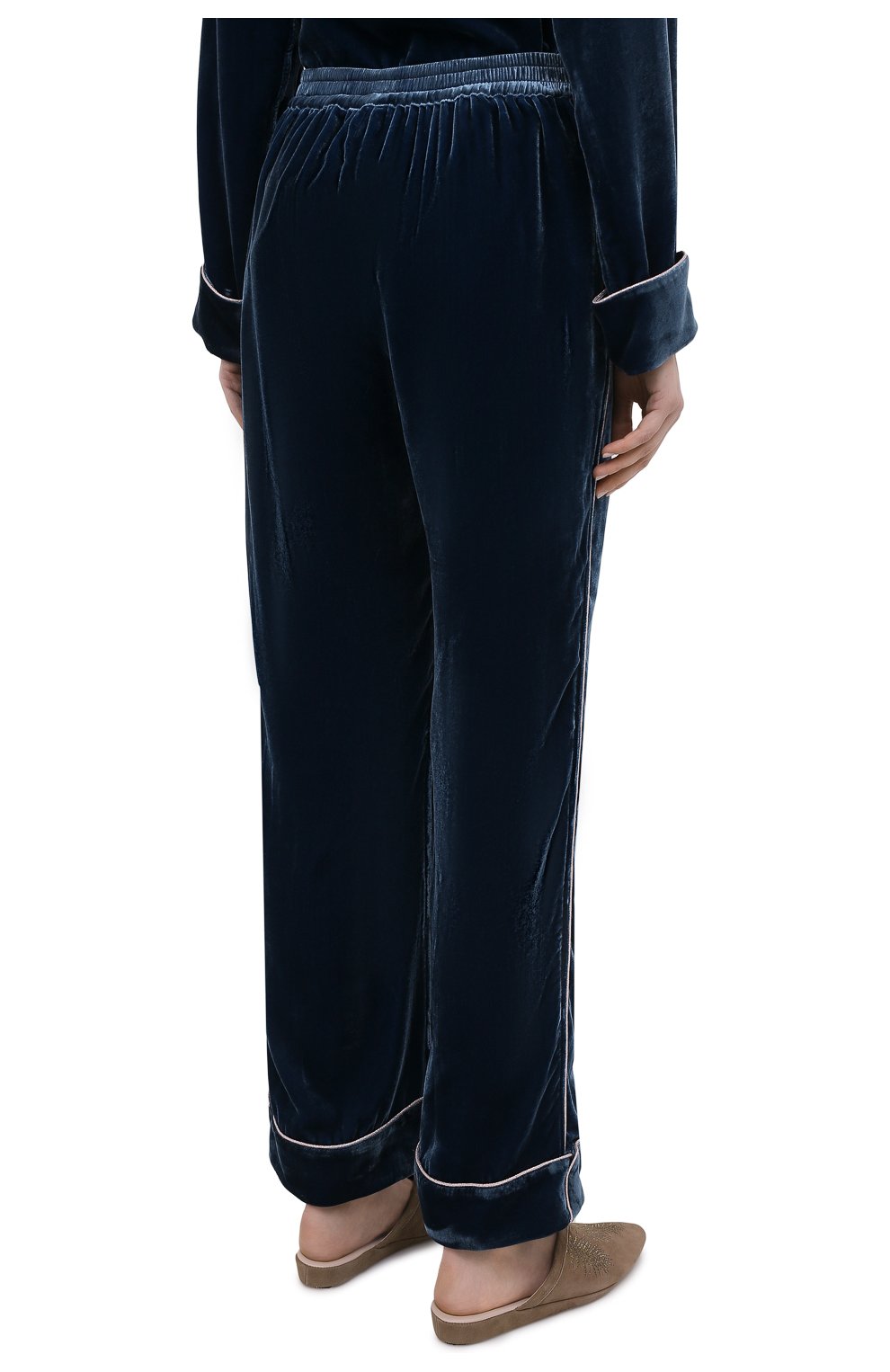 Женская пижама из вискозы и шелка OLIVIA VON HALLE голубого цвета, арт. PS2115 | Фото 5 (Рукава: Длинные; Длина Ж (юбки, платья, шорты): Мини; Длина (брюки, джинсы): Стандартные; Длина (для топов): Стандартные; Материал внешний: Вискоза)