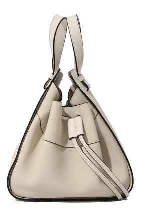Женская сумка hammock small LOEWE молочного цвета по цене 251500 руб., арт. 314.12.Z95 | Фото 4 Женская сумка hammock small LOEWE молочного цвета, арт. 314.12.Z95 | Фото 4 (Сумки-технические: Сумки через плечо, Сумки top-handle; Материал: Натуральная кожа; Ремень/цепочка: На ремешке; Размер: small)