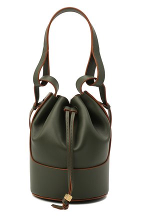 Женская сумка balloon LOEWE хаки цвета по цене 169500 руб., арт. A710C31X31 | Фото 1 Женская сумка balloon LOEWE хаки цвета, арт. A710C31X31 | Фото 1 (Сумки-технические: Сумки через плечо, Сумки top-handle; Материал: Натуральная кожа; Ремень/цепочка: На ремешке; Размер: small)