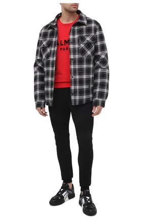 Мужской хлопковый свитшот BALMAIN красного цвета по цене 34250 руб., арт. VH1JQ005/B042 | Фото 2 Мужской хлопковый свитшот BALMAIN красного цвета, арт. VH1JQ005/B042 | Фото 2