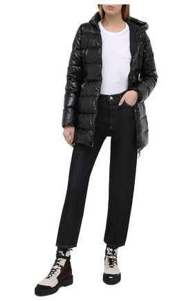 Женский пуховая куртка DOLCE & GABBANA черного цвета по цене 126000 руб., арт. F9I55T/G7TTL | Фото 2 Женский пуховая куртка DOLCE & GABBANA черного цвета, арт. F9I55T/G7TTL | Фото 2