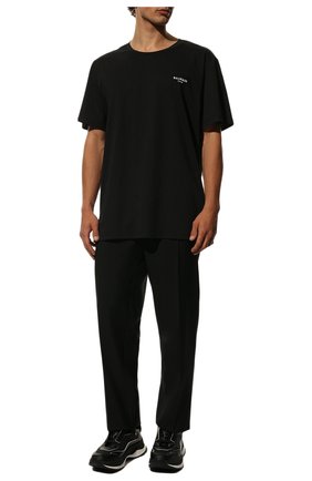 Мужская хлопковая футболка  BALMAIN черного цвета, арт. VH1EF000/B069 | Фото 2 (Материал внешний: Хлопок; Рукава: Короткие; Стили: Кэжуэл; Длина (для топов): Стандартные; Принт: С принтом)