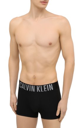 Мужские комплект из двух боксеров CALVIN KLEIN черного цвета по цене 3865 руб., арт. NB2602A | Фото 2 Мужские комплект из двух боксеров CALVIN KLEIN черного цвета, арт. NB2602A | Фото 2 (Материал внешний: Хлопок; Мужское Кросс-КТ: Трусы; Кросс-КТ: бельё)
