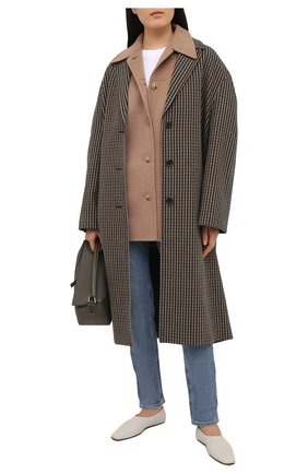 Женские джинсы RAG&BONE голубого цвета по цене 24300 руб., арт. WDD20F2643K1EC | Фото 2 Женские джинсы RAG&BONE голубого цвета, арт. WDD20F2643K1EC | Фото 2