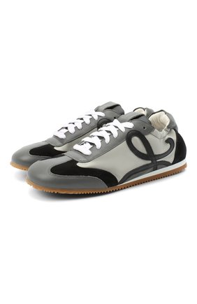 Женские комбинированные кроссовки ballet runner LOEWE серого цвета по цене 48450 руб., арт. L815282X22 | Фото 1 Женские комбинированные кроссовки ballet runner LOEWE серого цвета, арт. L815282X22 | Фото 1