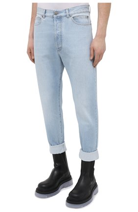 Мужские джинсы BALMAIN голубого цвета, арт. VH1MM000/119D | Фото 3 (Силуэт М (брюки): Прямые; Кросс-КТ: Деним; Материал внешний: Хлопок; Длина (брюки, джинсы): Укороченные; Стили: Кэжуэл)