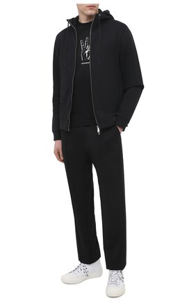 Мужской хлопковая толстовка EMPORIO ARMANI черного цвета по цене 35000 руб., арт. 3K1B8P/1JM3Z | Фото 2 Мужской хлопковая толстовка EMPORIO ARMANI черного цвета, арт. 3K1B8P/1JM3Z | Фото 2