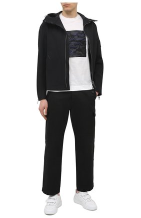 Мужская хлопковая футболка EMPORIO ARMANI белого цвета по цене 11900 руб., арт. 3K1TM7/1JDXZ | Фото 2 Мужская хлопковая футболка EMPORIO ARMANI белого цвета, арт. 3K1TM7/1JDXZ | Фото 2 (Рукава: Короткие; Материал внешний: Хлопок; Длина (для топов): Стандартные; Принт: С принтом; Стили: Кэжуэл)