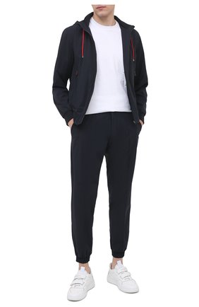 Мужской бомбер KITON темно-синего цвета по цене 243000 руб., арт. UW0955V07T90 | Фото 2 Мужской бомбер KITON темно-синего цвета, арт. UW0955V07T90 | Фото 2 (Материал подклада: Синтетический материал; Материал внешний: Синтетический материал; Стили: Кэжуэл; Длина (верхняя одежда): Короткие; Принт: Без принта; Кросс-КТ: Куртка; Рукава: Длинные; Региональные ограничения белый список (Axapta Mercury): RU)