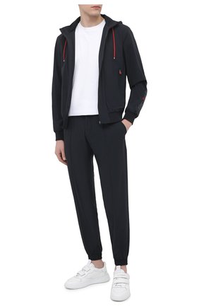 Мужские джоггеры KITON темно-синего цвета по цене 112000 руб., арт. UW0957V07T90 | Фото 2 Мужские джоггеры KITON темно-синего цвета, арт. UW0957V07T90 | Фото 2 (Силуэт М (брюки): Джоггеры; Материал внешний: Синтетический материал; Длина (брюки, джинсы): Стандартные; Стили: Спорт-шик; Региональные ограничения белый список (Axapta Mercury): RU)