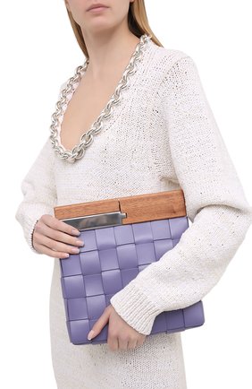 Женский клатч bv snap BOTTEGA VENETA сиреневого цвета по цене 230500 руб., арт. 647747/VCQC5 | Фото 2 Женский клатч bv snap BOTTEGA VENETA сиреневого цвета, арт. 647747/VCQC5 | Фото 2 (Материал: Натуральная кожа; Размер: medium; Женское Кросс-КТ: Клатч-клатчи)